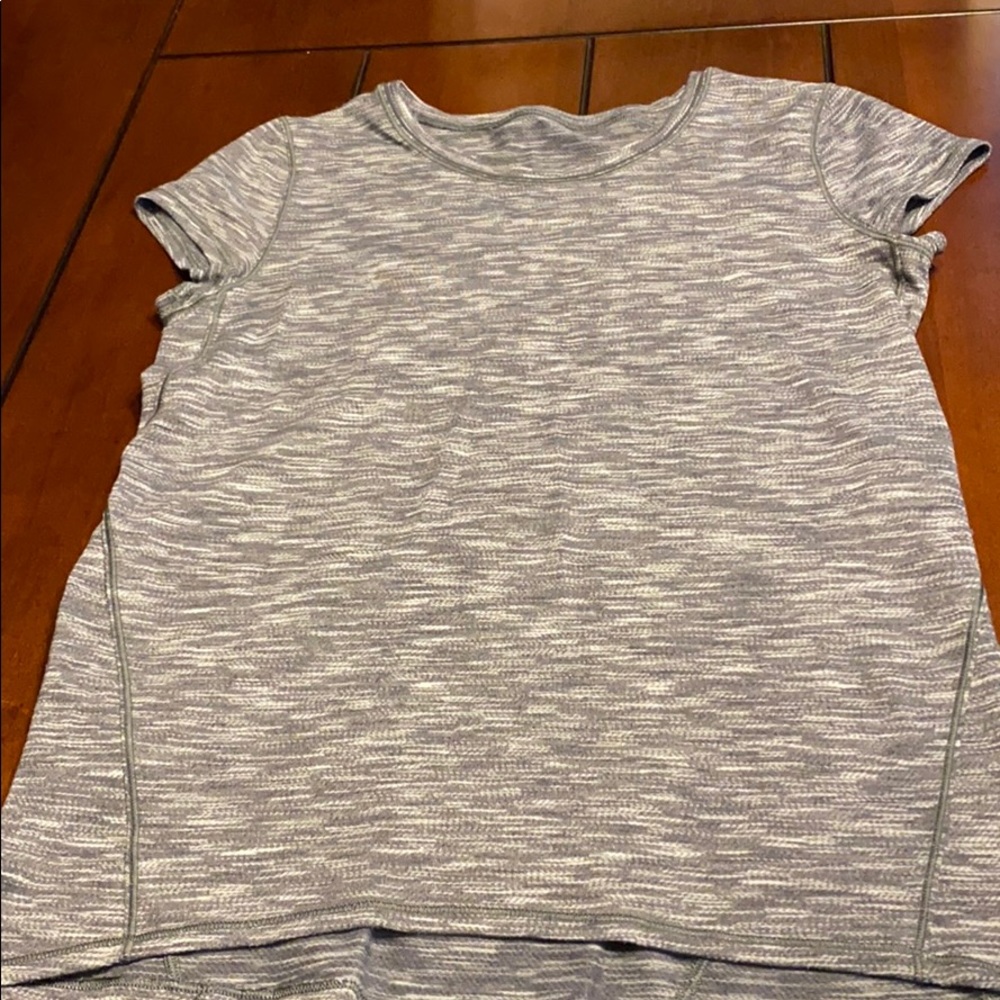 Lululemon top